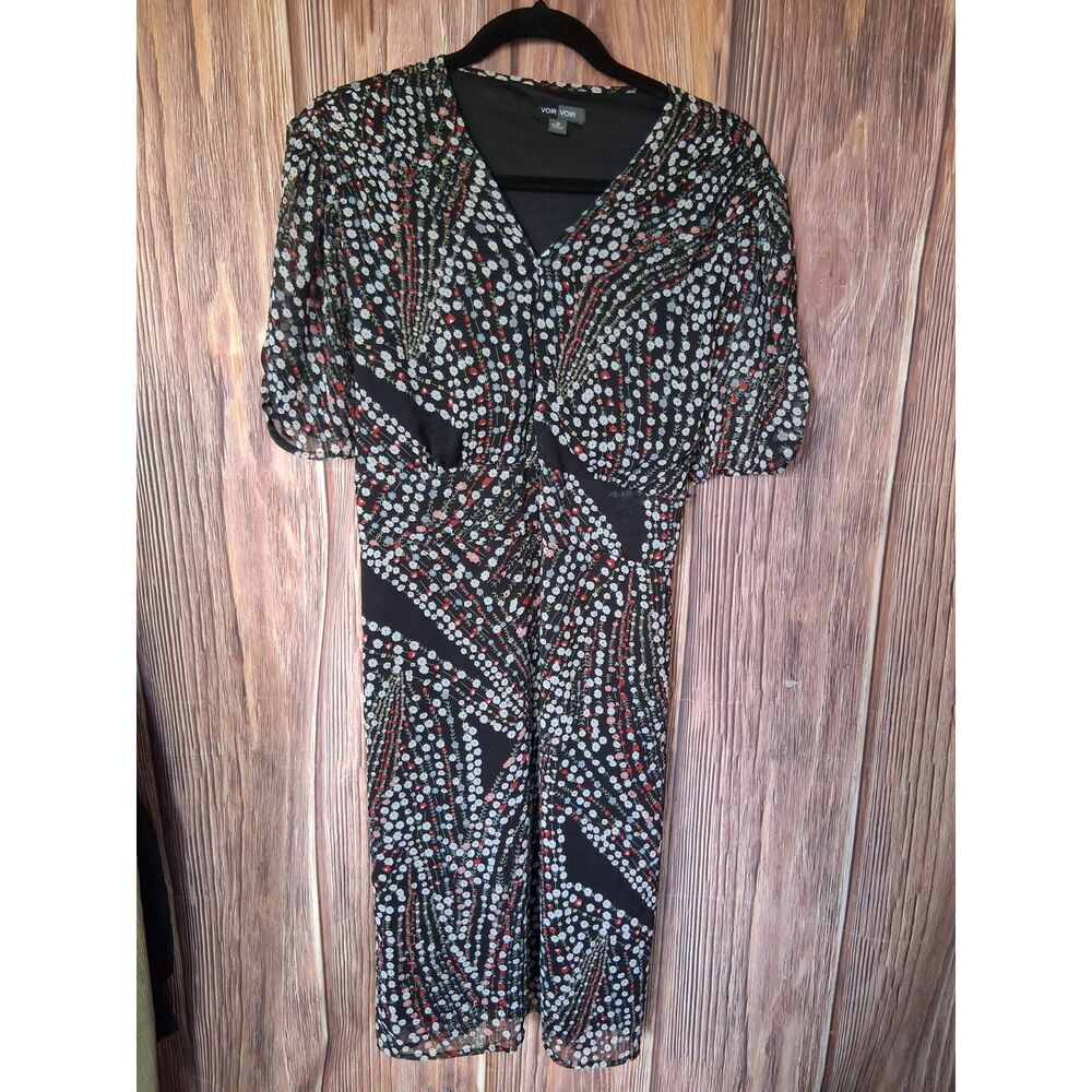 Vior Vior short sleeve v neck dress flowy floral design size 18